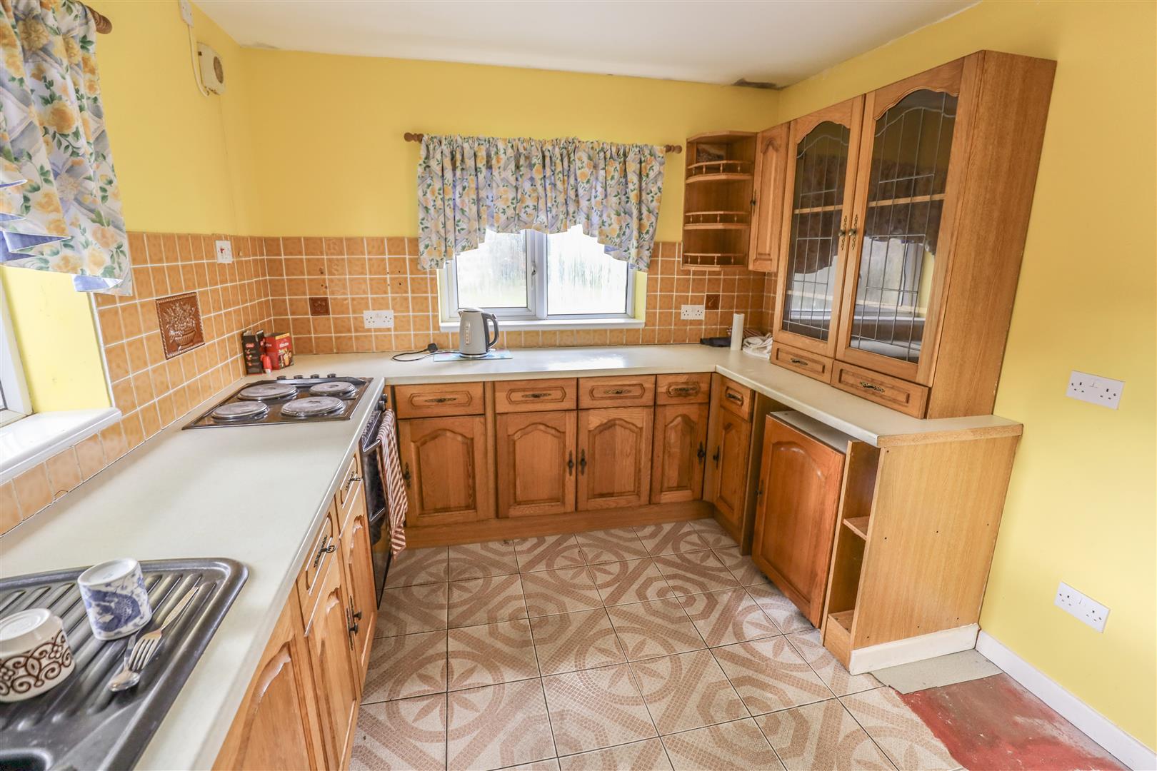 8 Blaendewi, Wick, Nr Cowbridge, Vale of Glamorgan, CF71 7QG